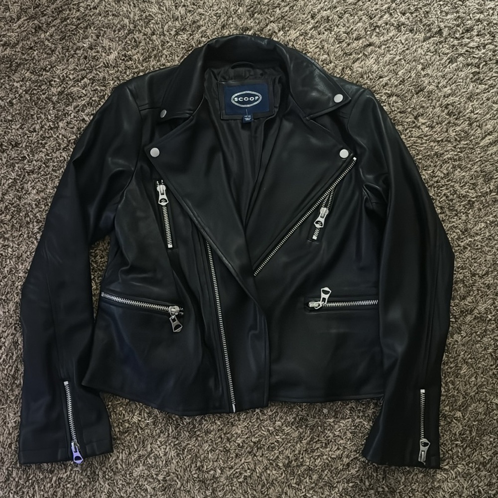 Leather jacket - Picture 2 of 5